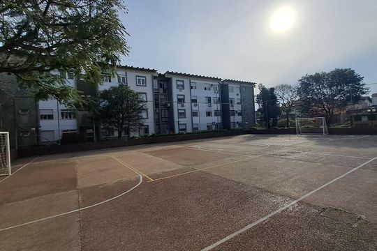 Área externa de apartamento para alugar com 2 quartos, 47m² em Vila Nova, Porto Alegre