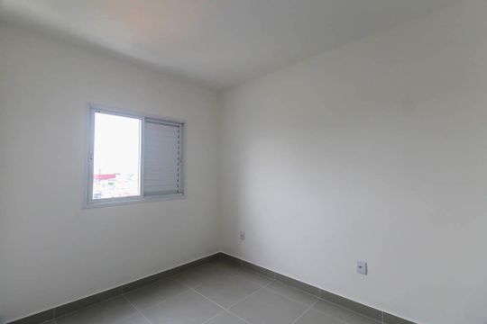 Quarto 1 de apartamento para alugar com 2 quartos, 42m² em Vila Alpina, São Paulo