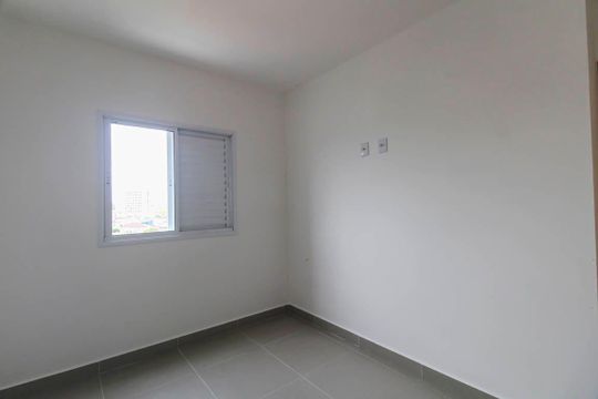 Quarto 1 de apartamento para alugar com 2 quartos, 45m² em Vila Alpina, São Paulo