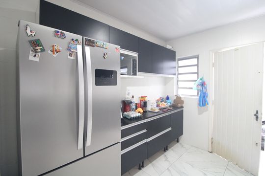 Cozinha de casa para alugar com 2 quartos, 168m² em Jardim Anhanguera, São Paulo
