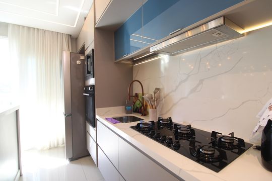 Cozinha de apartamento à venda com 2 quartos, 82m² em Barra Olímpica, Rio de Janeiro