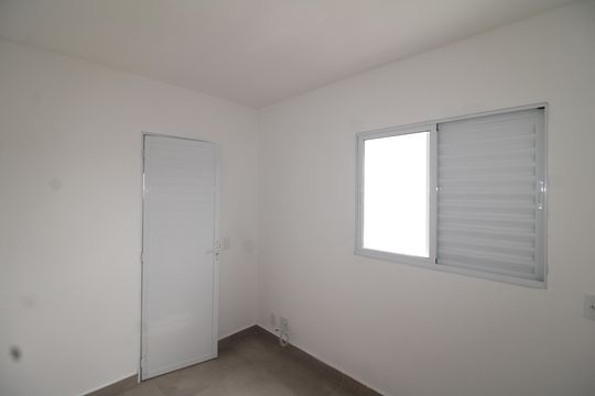 Quarto 1 de apartamento para alugar com 1 quarto, 24m² em Vila Diva, São Paulo
