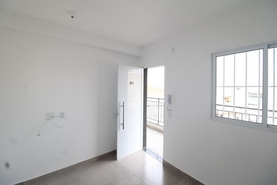 Sala / Cozinha de apartamento para alugar com 1 quarto, 24m² em Vila Diva, São Paulo