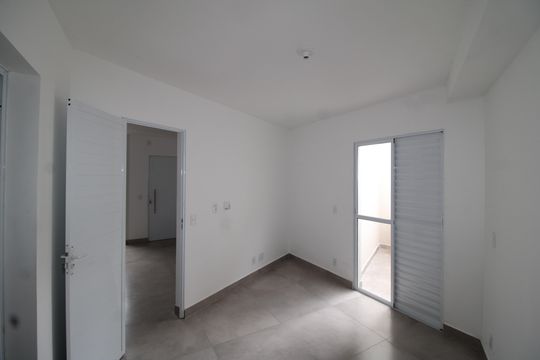Quarto 1 de apartamento para alugar com 1 quarto, 24m² em Vila Diva, São Paulo