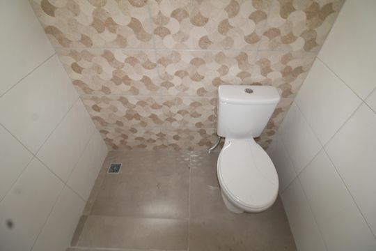 Banheiro de apartamento para alugar com 1 quarto, 24m² em Vila Diva, São Paulo
