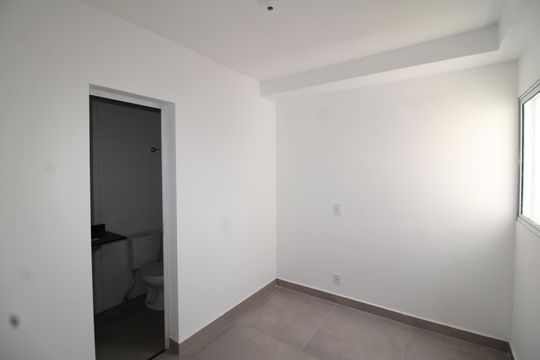 Quarto 1 de apartamento para alugar com 1 quarto, 24m² em Vila Diva, São Paulo