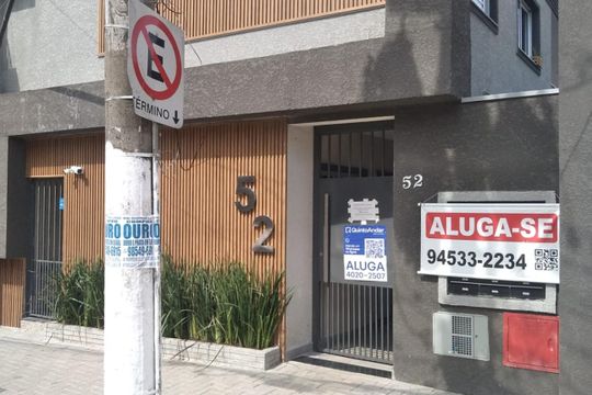 Fachada de apartamento para alugar com 1 quarto, 24m² em Vila Diva, São Paulo
