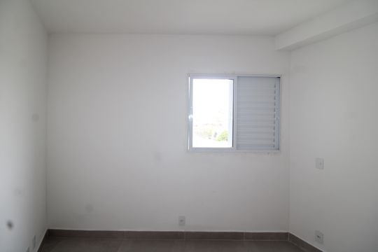 Quarto 1 de apartamento para alugar com 1 quarto, 24m² em Vila Diva, São Paulo