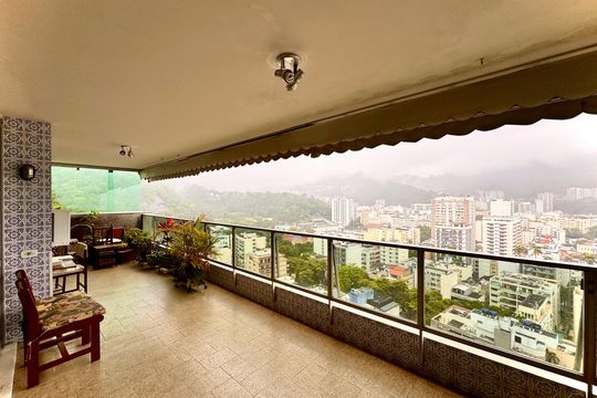 Apartamento à venda com 4 quartos, 180m² em Laranjeiras, Rio de Janeiro