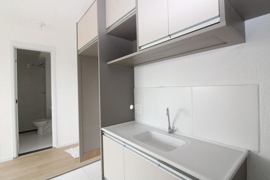cozinha de apartamento para alugar com 2 quartos, 35m² em Vila Silvia, São Paulo