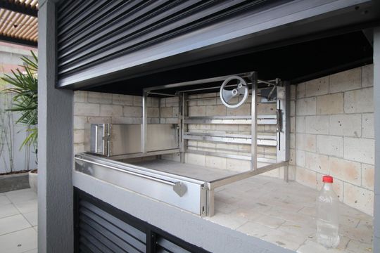 Área comum - Churrasqueira de apartamento à venda com 2 quartos, 99m² em Petrópolis, Porto Alegre