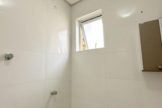 Banheiro de apartamento para alugar com 2 quartos, 62m² em Ingleses, Florianópolis