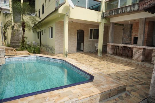 Piscina de casa para alugar com 2 quartos, 240m² em Jardim Parnaiba, Barueri