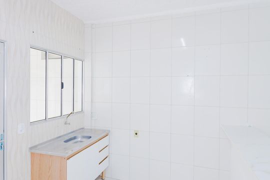 Cozinha de casa para alugar com 2 quartos, 80m² em Jardim Iporanga, Guarulhos