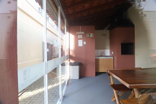 Área comum - Churrasqueira de apartamento para alugar com 2 quartos, 51m² em Fátima, Canoas