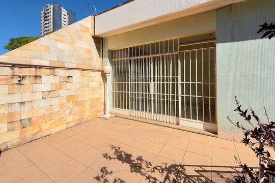 Área externa de casa à venda com 4 quartos, 360m² em Carmo, Belo Horizonte