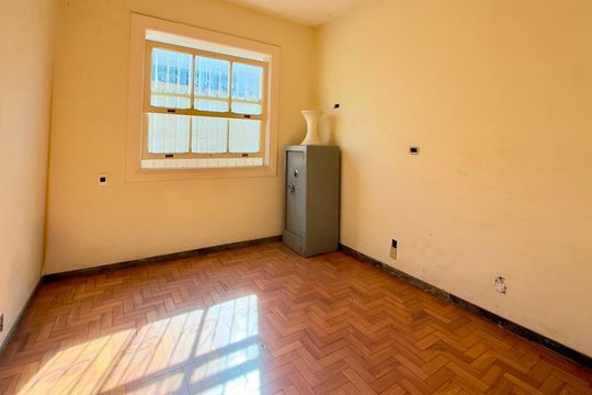 Casa à venda com 4 quartos, 360m² em Carmo, Belo Horizonte