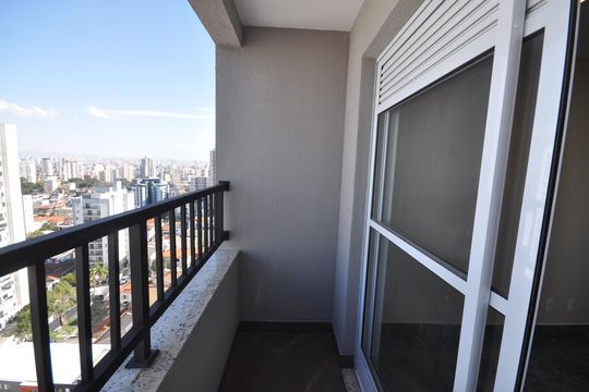 Sacada da Sala de apartamento para alugar com 1 quarto, 29m² em Vila Mazzei, São Paulo
