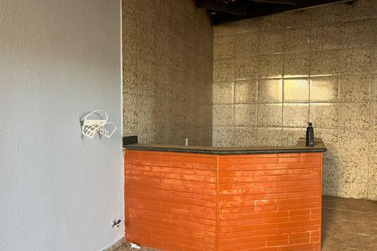 Área externa de casa para alugar com 3 quartos, 135m² em Nova Uberlândia, Uberlândia