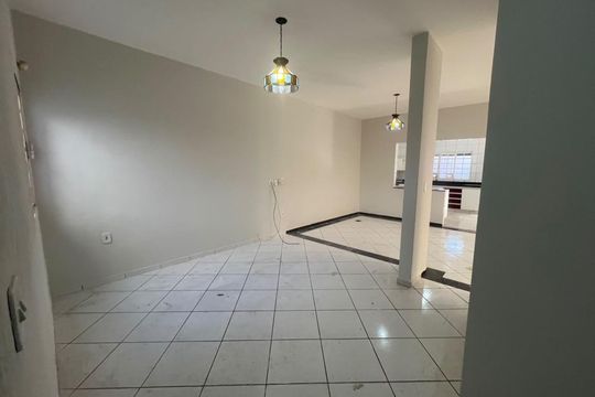Sala de casa para alugar com 3 quartos, 135m² em Nova Uberlândia, Uberlândia