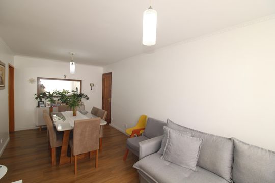 Sala de apartamento à venda com 2 quartos, 60m² em Jardim Sonia, São Paulo