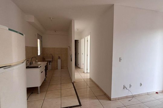 Cozinha de apartamento para alugar com 2 quartos, 48m² em Lajeado, Cotia