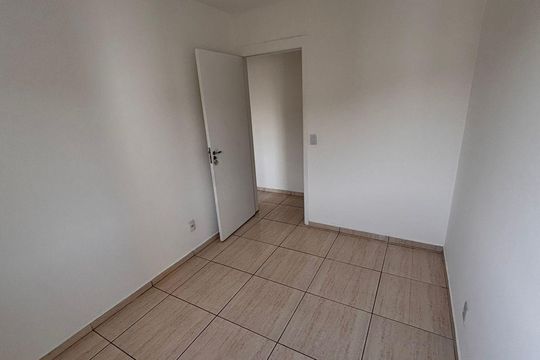 Quarto 1 de apartamento para alugar com 2 quartos, 48m² em Lajeado, Cotia
