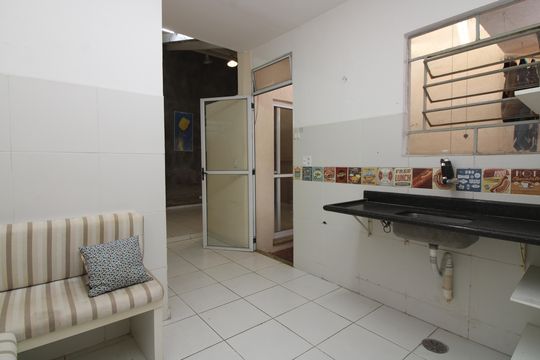 cozinha de casa para alugar com 1 quarto, 52m² em Vila Sao Geraldo, São Paulo