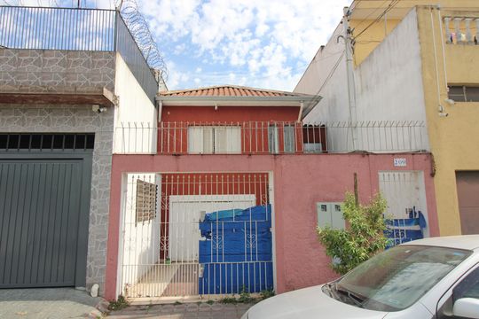 fachada de casa para alugar com 1 quarto, 52m² em Vila Sao Geraldo, São Paulo