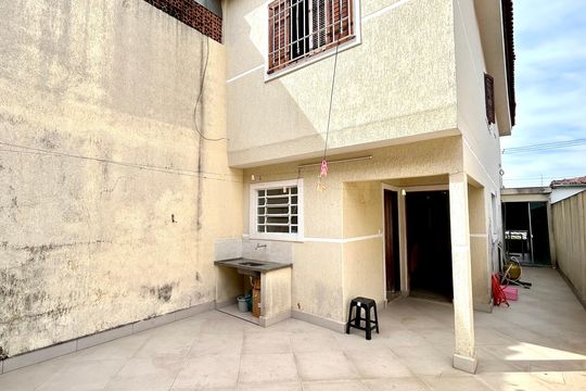 Quintal de casa à venda com 3 quartos, 125m² em Parque Continental I, Guarulhos