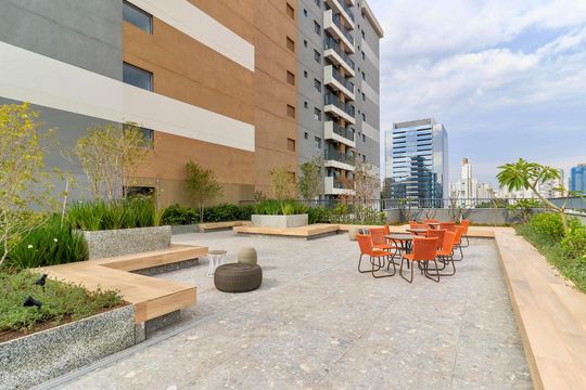 Terraço  de kitnet/studio para alugar com 1 quarto, 24m² em Vila Cordeiro, São Paulo