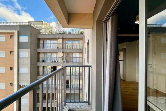 Sacada  de kitnet/studio para alugar com 1 quarto, 24m² em Vila Cordeiro, São Paulo