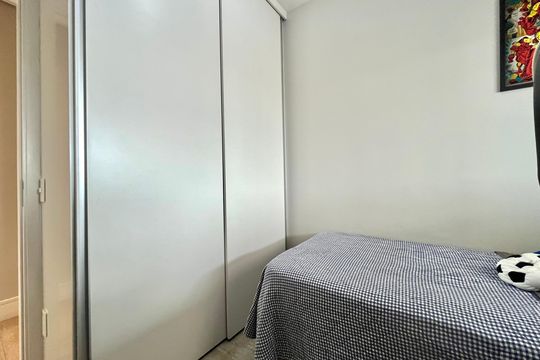 Quarto 2 de apartamento para alugar com 2 quartos, 74m² em Vila Santa Catarina, São Paulo