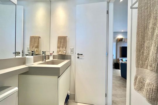 Banheiro Corredor de apartamento para alugar com 2 quartos, 74m² em Vila Santa Catarina, São Paulo