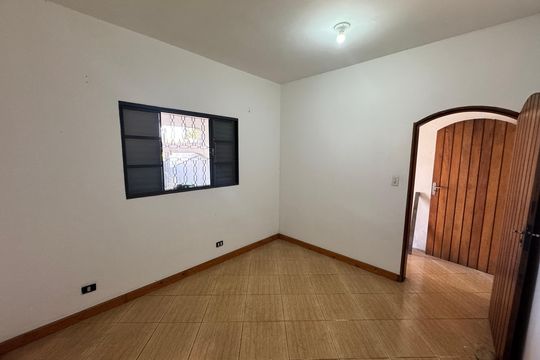 Casa para alugar com 6 quartos, 328m² em Jardim Monte Santo, Cotia