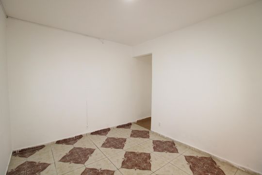 Sala de casa para alugar com 2 quartos, 40m² em Vila Pita, São Paulo