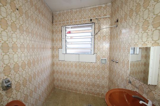 Banheiro de casa para alugar com 2 quartos, 40m² em Vila Pita, São Paulo
