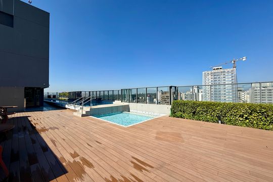 Piscina  de apartamento para alugar com 2 quartos, 70m² em Jardim das Acacias, São Paulo