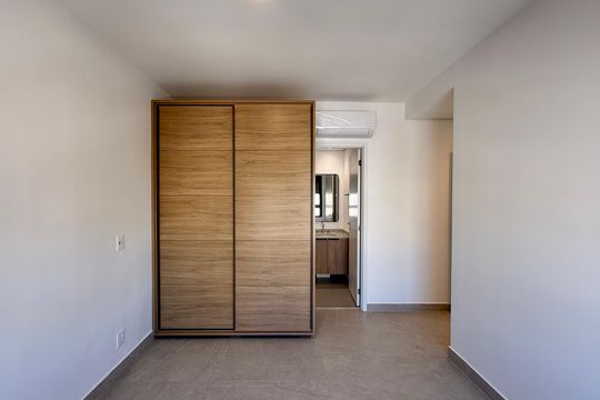 Suíte 2 de apartamento para alugar com 2 quartos, 70m² em Jardim das Acacias, São Paulo