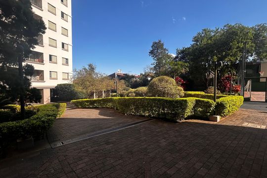 Área verde de apartamento para alugar com 3 quartos, 68m² em Vila Isa, São Paulo