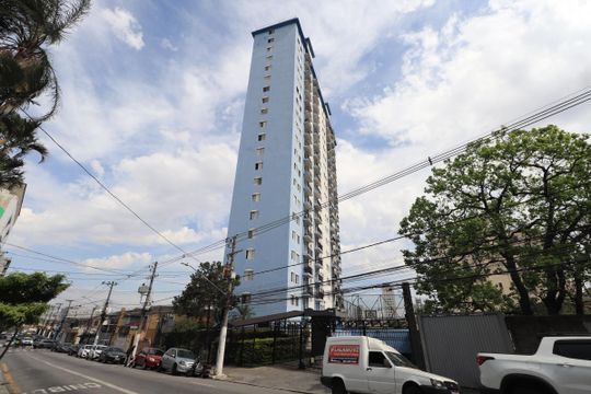 Fachada de apartamento para alugar com 3 quartos, 76m² em Vila Esperança, São Paulo