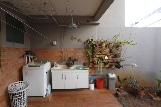 Área de Serviço de casa à venda com 3 quartos, 240m² em Castelo, Belo Horizonte
