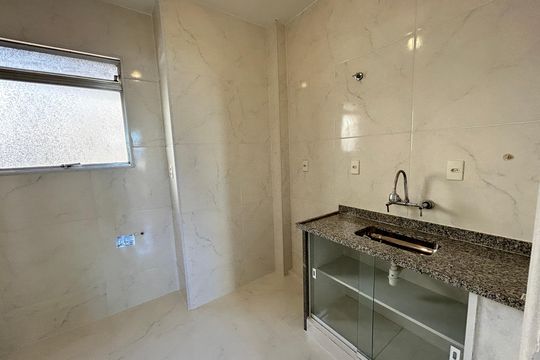 Cozinha de apartamento para alugar com 2 quartos, 65m² em Piedade, Rio de Janeiro