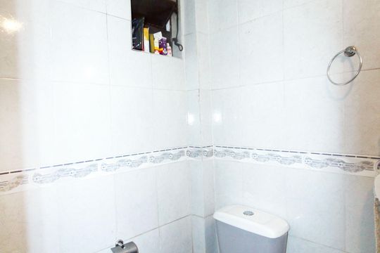 Banheiro social de casa à venda com 2 quartos, 300m² em Penha Circular, Rio de Janeiro