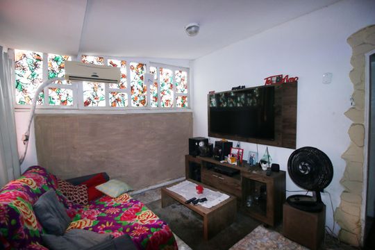 Sala de casa à venda com 2 quartos, 300m² em Penha Circular, Rio de Janeiro