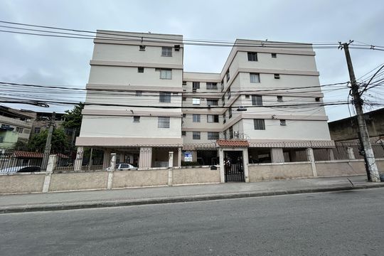 Fachada + placa de apartamento para alugar com 2 quartos, 48m² em Cachambi, Rio de Janeiro