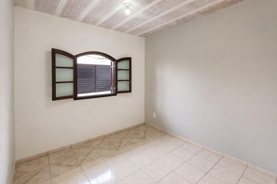 Quarto de casa para alugar com 2 quartos, 80m² em Estrada da Sauda, Petrópolis