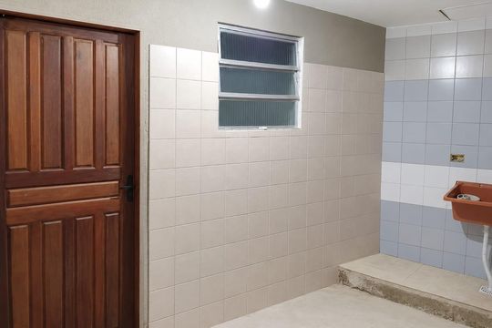 Área de serviço de casa para alugar com 2 quartos, 80m² em Estrada da Sauda, Petrópolis