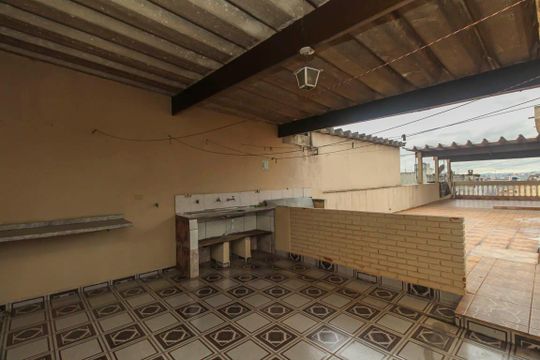 Área de Serviço 3 de casa para alugar com 3 quartos, 250m² em Vila Rica, São Paulo