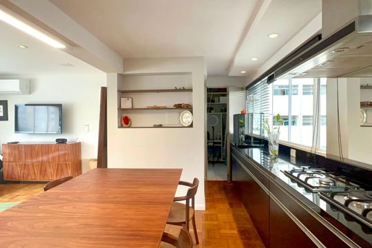 Cozinha de apartamento à venda com 2 quartos, 80m² em Jardim Paulista, São Paulo